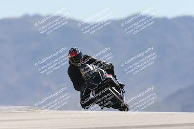 media/Oct-13-2025-Moto Forza (Mon) [[a66d839500]]/3-B Group/Session 4 (Turn 9)/